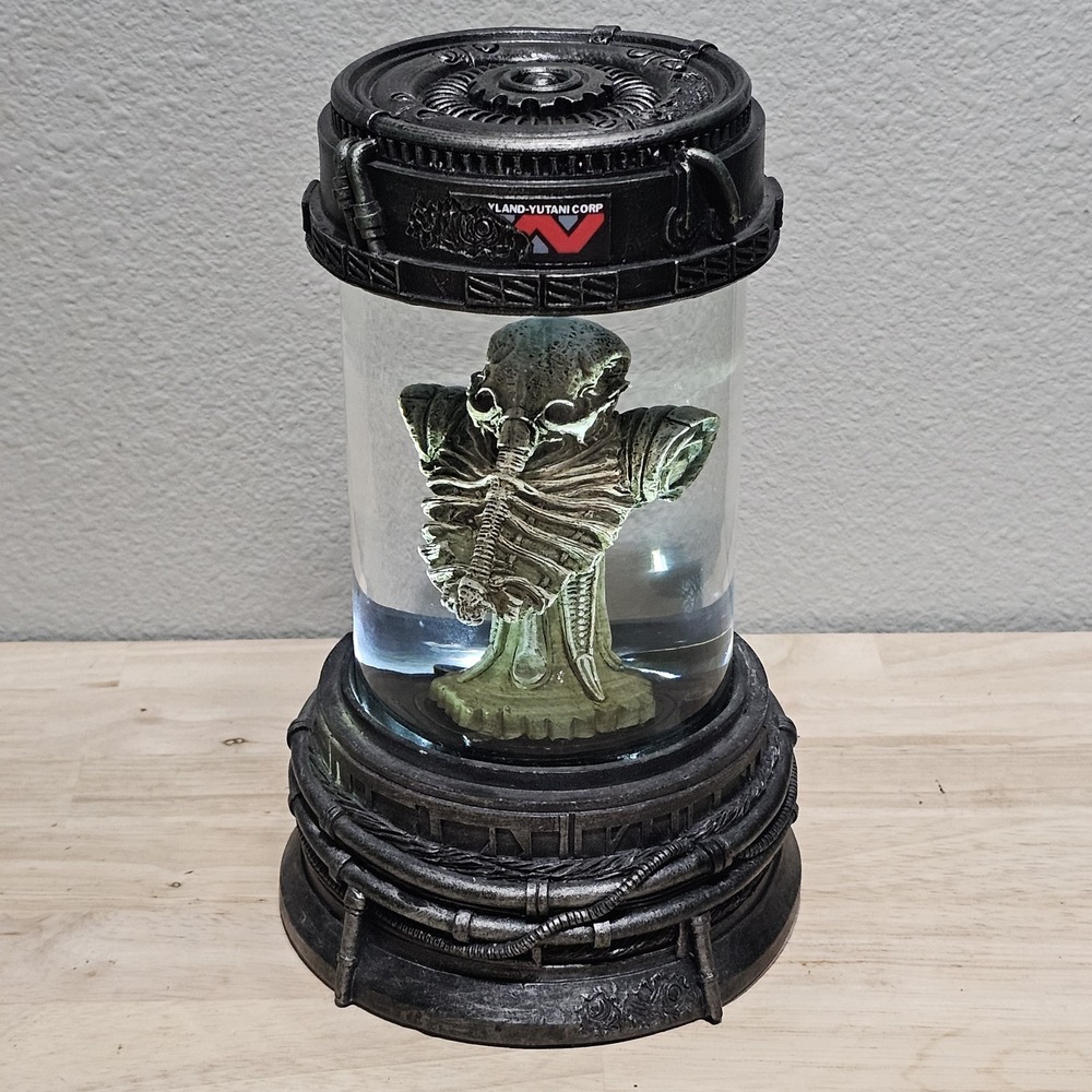 Bradford Exchange Alien Space Jockey Specimen Collection Limited #A0288